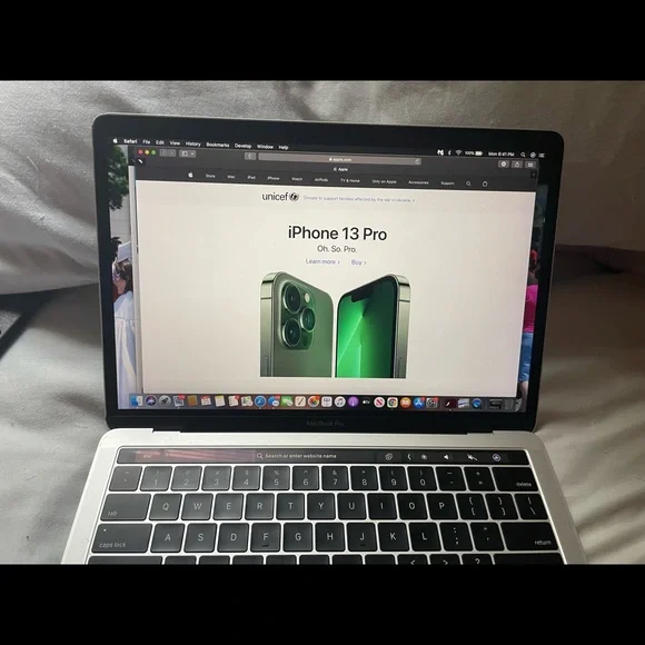 MacBook Pro 13 inch Touch Bar feature included